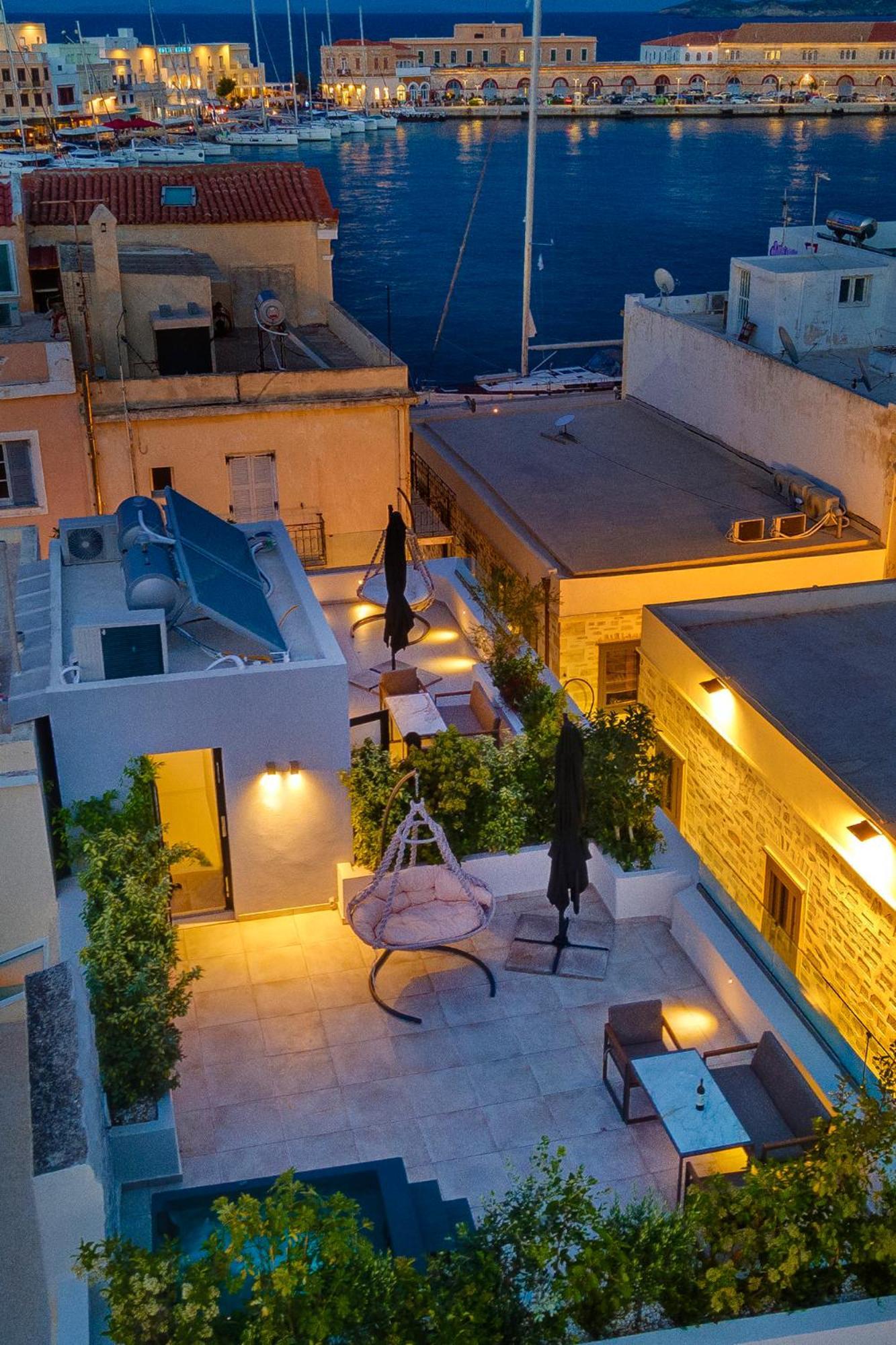 Ninemian Suites Syros Ermoupoli Esterno foto