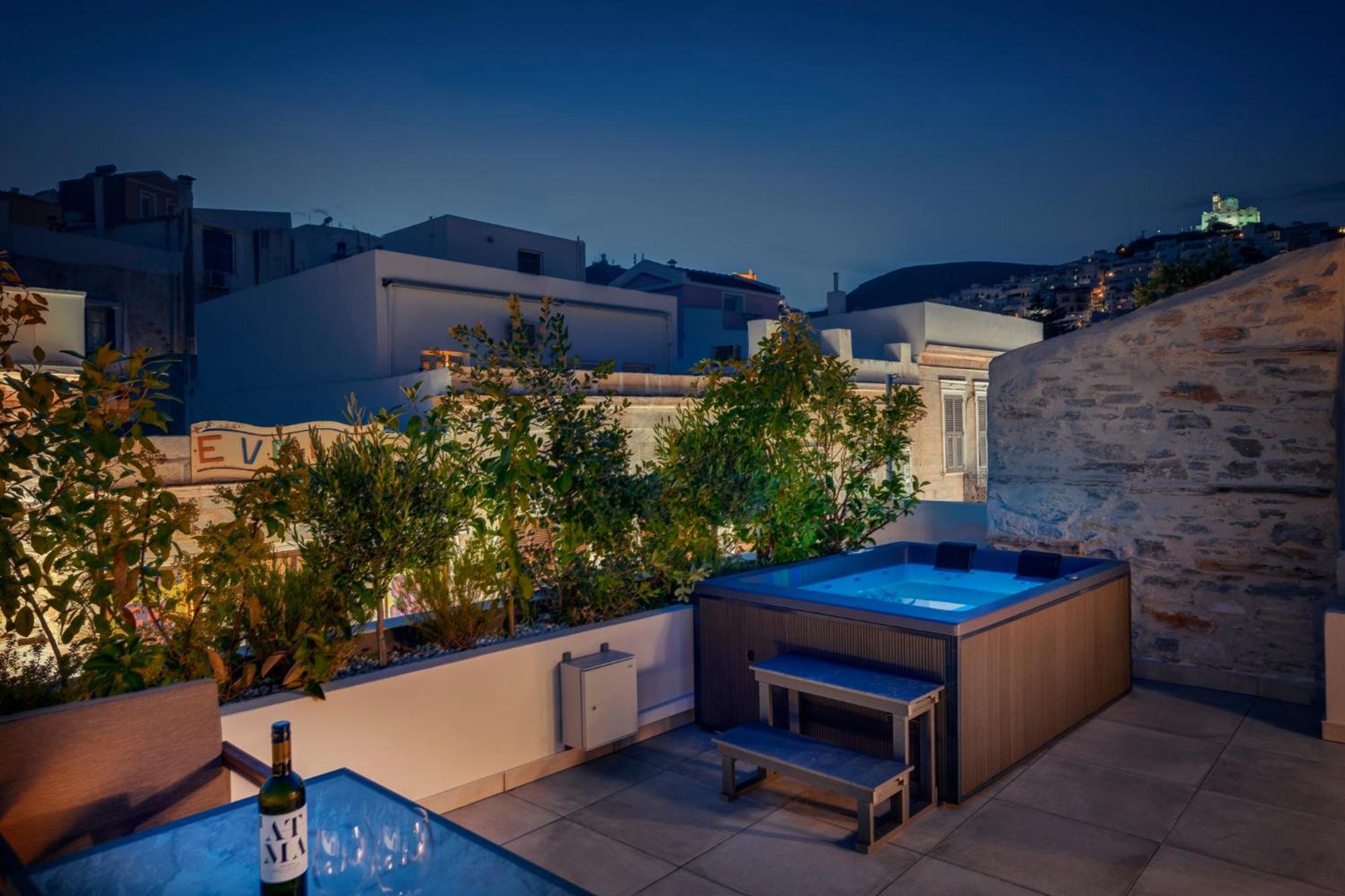 Ninemian Suites Syros Ermoupoli Esterno foto